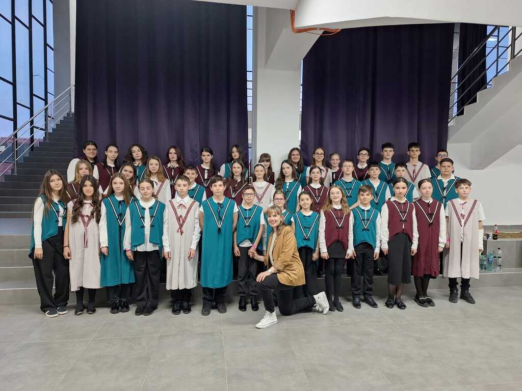 Armonii alături de Corul Madrigal